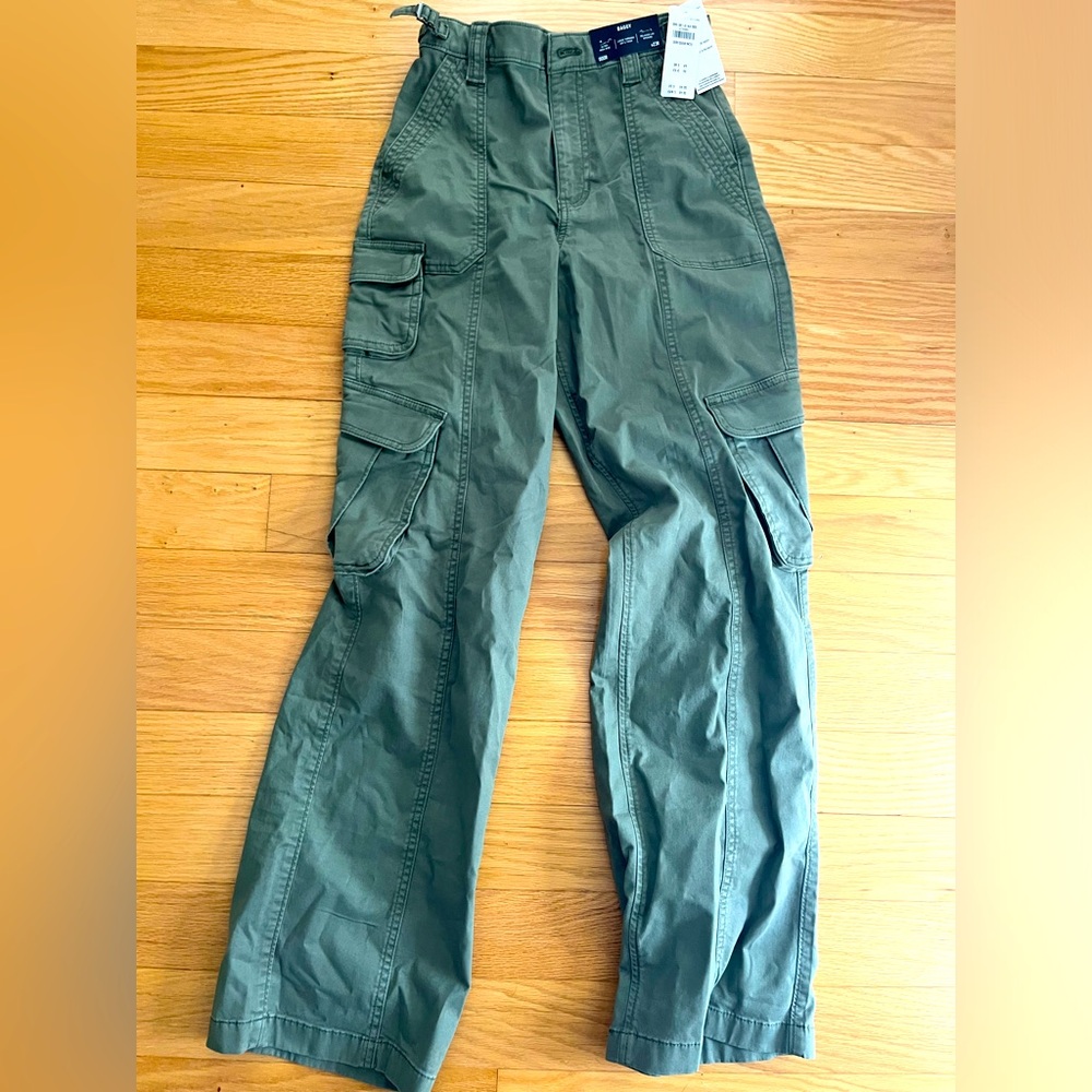 Brand new with tags, Hollister cargo pants ultra high-rise baggie.